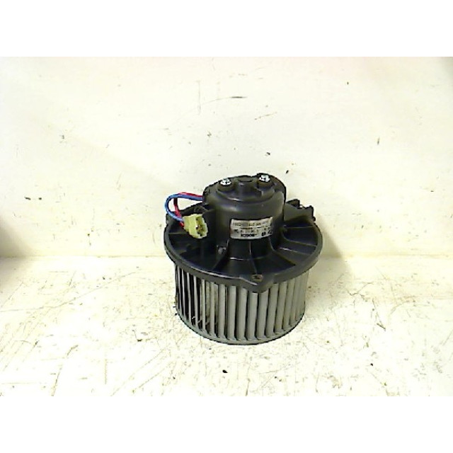 Heater fan motor Mitsubishi Space Star (DG) (2001 - 2004) MPV 1.6 16V (4G18)
