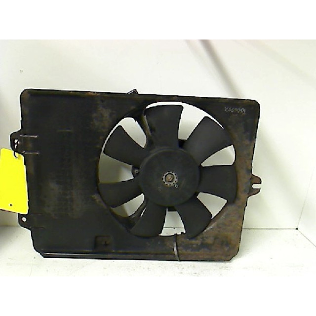 Cooling fan motor Mitsubishi Space Star (DG) (1998 - 2004) MPV 1.3 16V (4G13)