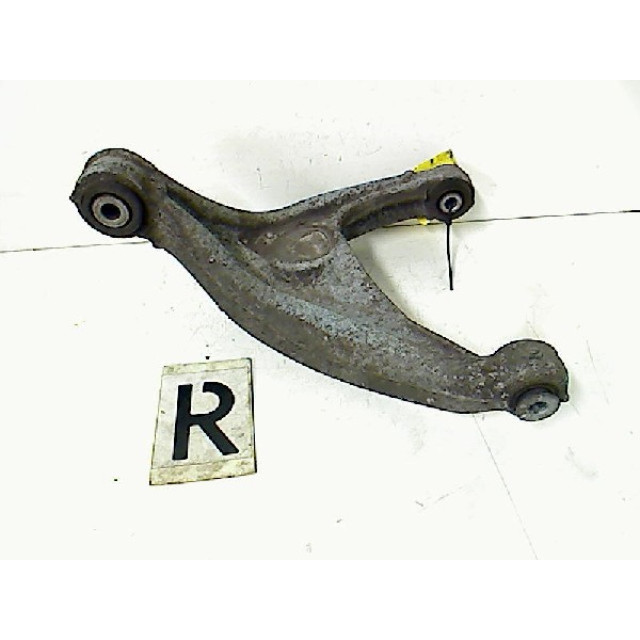 Suspension arm rear right Peugeot 407 SW (6E) (2004 - 2010) Combi 2.0 HDiF 16V (DW10BTED4(RHR))