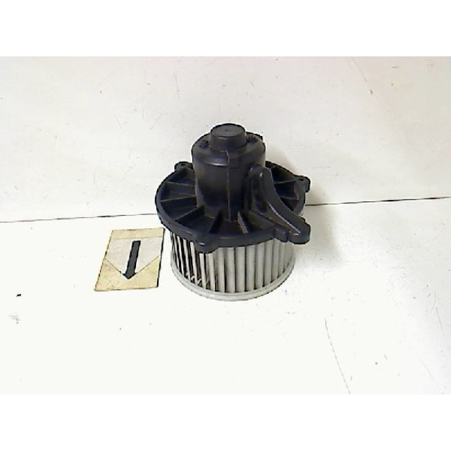 Heater fan motor Kia Carnival/Sedona II (FIB/FLD) (2001 - 2006) MPV 2.5 V6 24V (GV6)