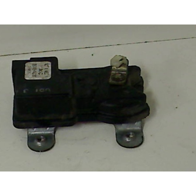 Central locking motor front right Hyundai H 1/H 200 (1997 - 2001) Bus 2.5 TD (D4BF)