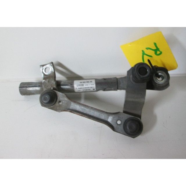 Wiper mechanism front Peugeot 407 SW (6E) (2004 - 2011) Combi 1.6 HDi 16V (DV6TED4(9HY))
