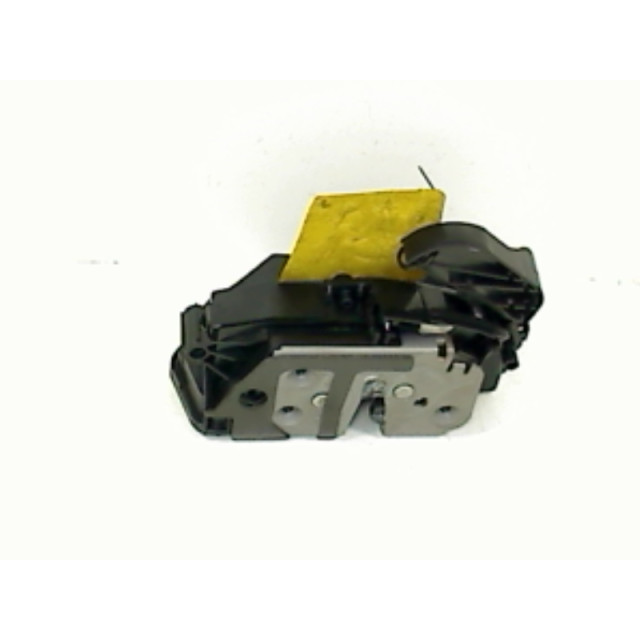 Locking mechanism door electric central locking front right Ford C-Max (DXA) (2010 - 2014) MPV 1.6 TDCi 16V (T3DB)