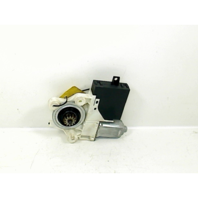 Electric window motor rear right Volvo S40 (MS) (2004 - 2010) 2.0 D 16V (D4204T)