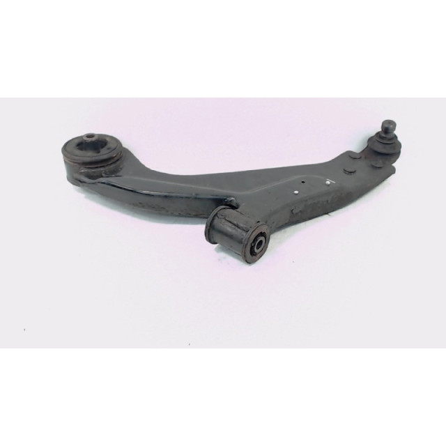 Suspension arm front left Ford Mondeo III Wagon (2003 - 2007) Combi 2.0 TDCi 130 16V (FMBA)