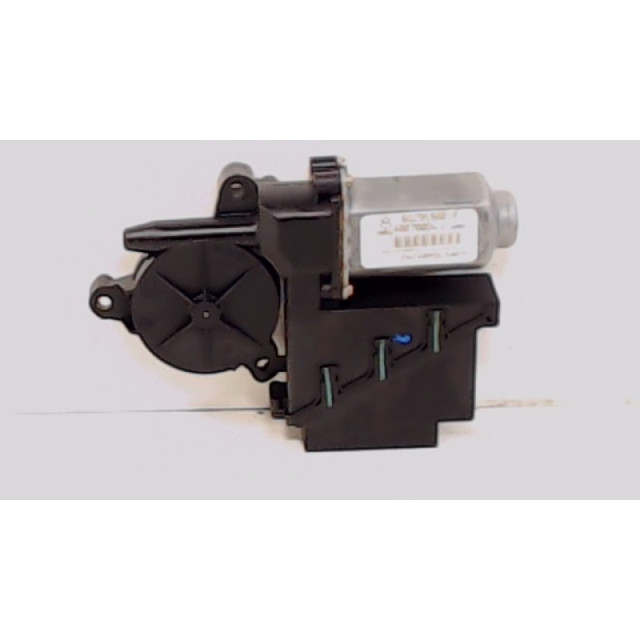 Electric window motor front right Volkswagen Polo IV (9N1/2/3) (2002 - 2006) Polo (9N1/2/3) Hatchback 1.4 FSI 16V (AXU)
