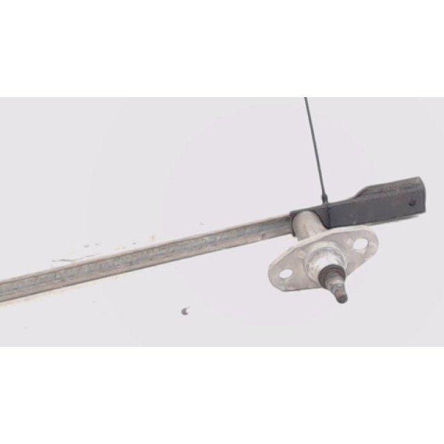 Wiper mechanism front Mitsubishi Canter (1998 - 2001) Ch.Cab/Pick-up 2.8 TDI (4M40-2AT)
