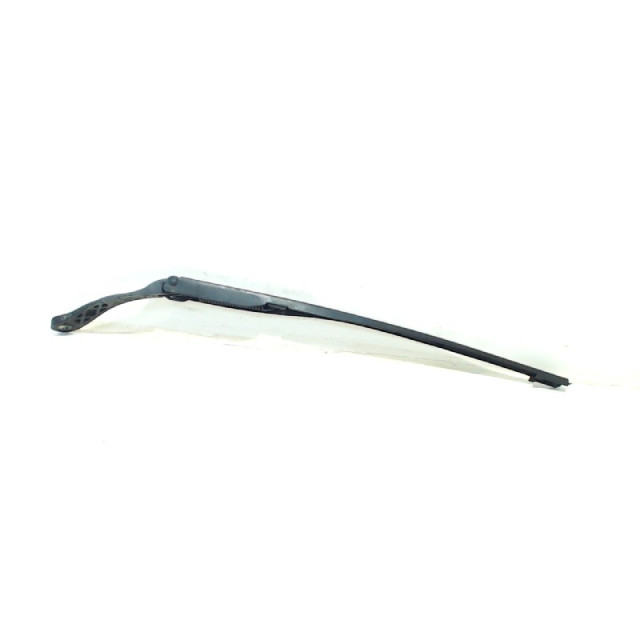 Wiper front right Citroën C4 Berline (LC/LD) (2004 - 2011) Hatchback 5-drs 1.6 HDi 16V 92 (DV6ATED4(9HX))