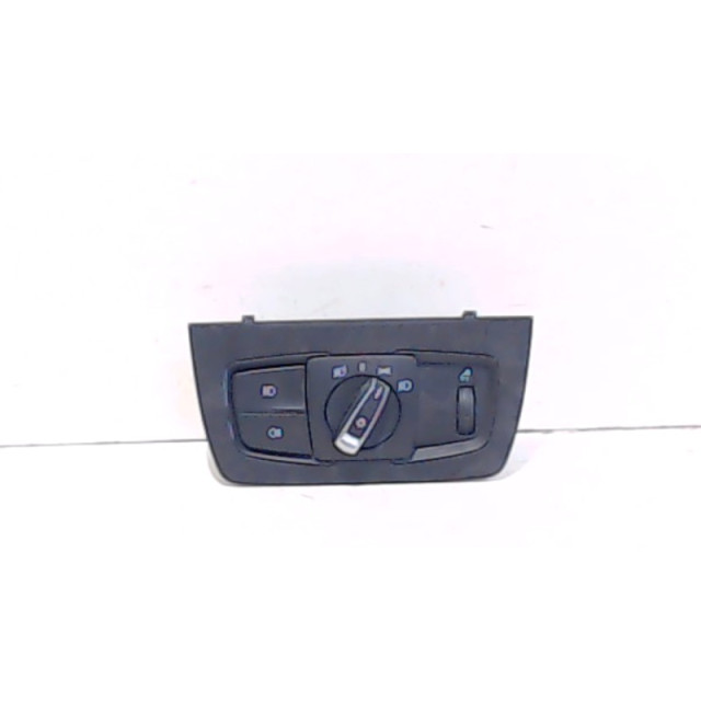Light switch BMW 3 serie (F30/F80) (2012 - 2015) Sedan 318d 2.0 16V (N47-D20C)