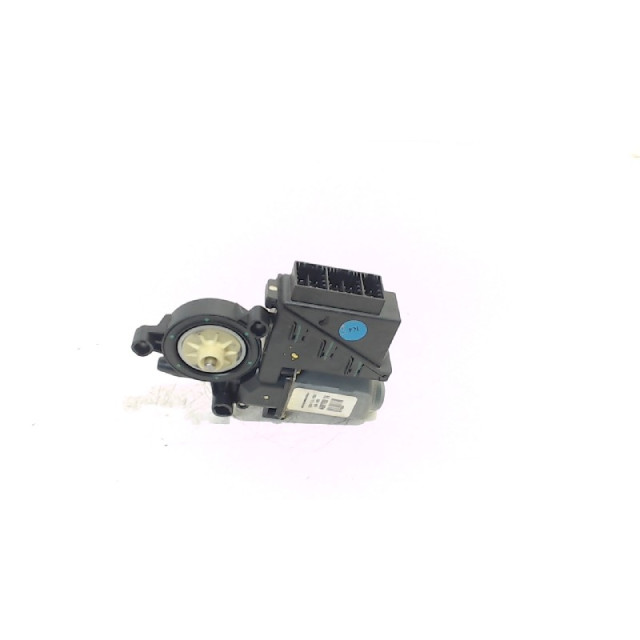 Electric window motor front right Volkswagen Polo IV (9N1/2/3) (2001 - 2007) Hatchback 1.2 12V (AZQ)