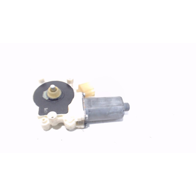 Electric window motor front right BMW 5 serie Touring (E61) (2007 - 2010) Combi 530d 24V (M57N2-D30(306D3))