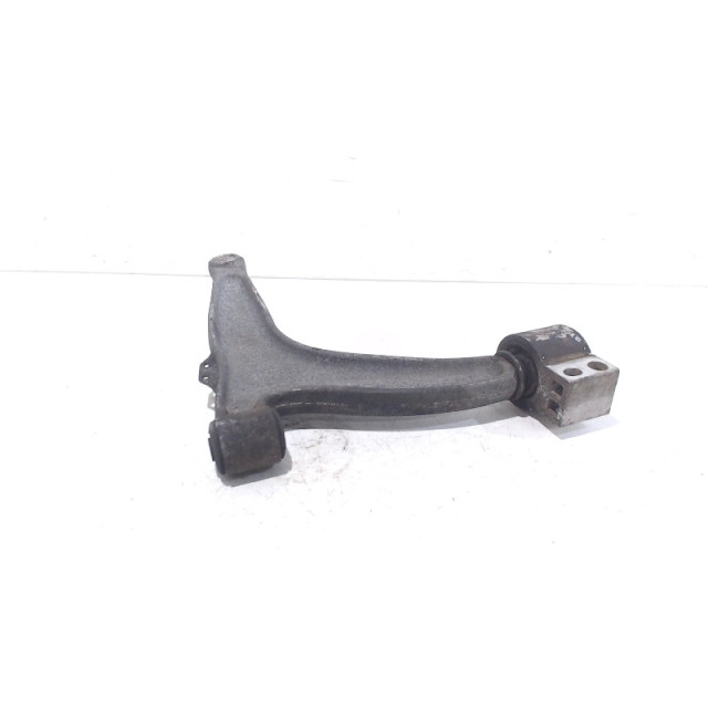 Suspension arm front left Vauxhall / Opel Vectra C GTS (2002 - 2006) Hatchback 5-drs 2.2 DTI 16V (Y22DTR(Euro 3))