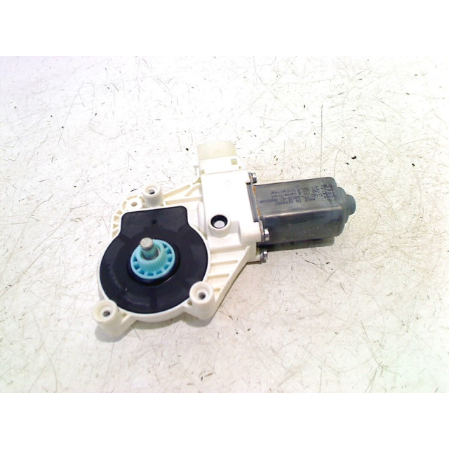 Electric window motor rear right BMW 5 serie Touring (F11) (2011 - 2017) Combi 525d 16V (N47-D20D)