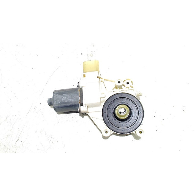 Electric window motor front right Ford Mondeo IV Wagon (2007 - 2015) Combi 2.0 TDCi 115 16V (KLBA(Euro 4))