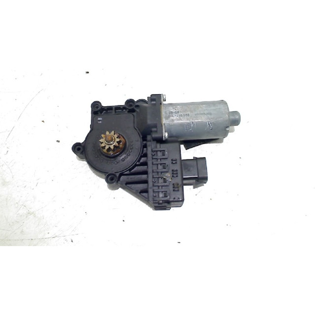 Electric window motor front right Vauxhall / Opel Astra H GTC (L08) (2005 - 2010) Hatchback 3-drs 1.8 16V (Z18XE(Euro 4))