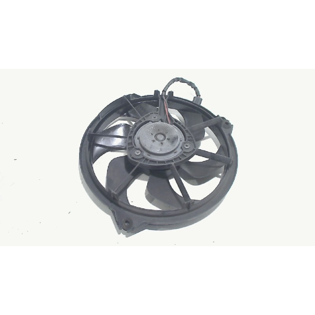 Air conditioning fan motor Peugeot Expert (G9) (2009 - 2016) Van 2.0 HDiF 16V GT (DW10CTED4(RHH))
