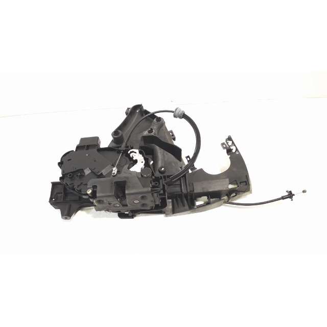 Locking mechanism door electric central locking front right Volvo V50 (MW) (2004 - 2010) 2.0 D 16V (D4204T(Euro 3))