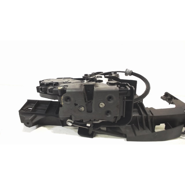 Locking mechanism door electric central locking front right Volvo V50 (MW) (2004 - 2010) 2.0 D 16V (D4204T(Euro 3))