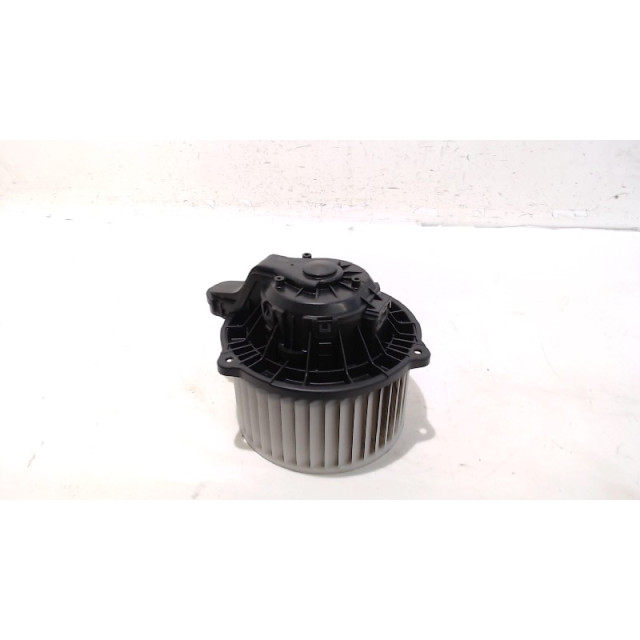 Heater fan motor Kia Carens IV (RP) (2015 - present) MPV 1.7 CRDi 16V (D4FD)