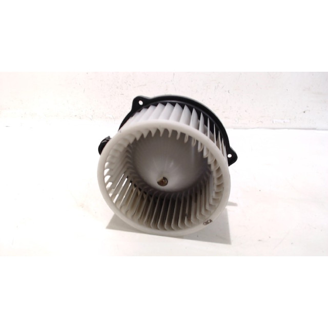 Heater fan motor Kia Carens IV (RP) (2015 - present) MPV 1.7 CRDi 16V (D4FD)
