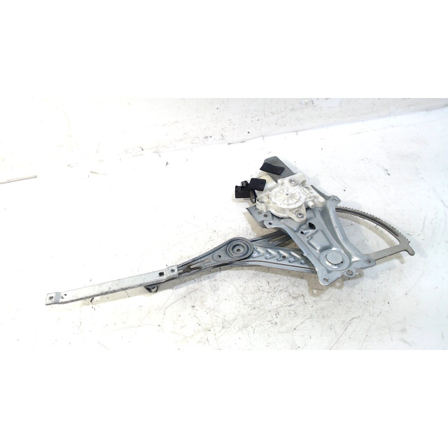 Window mechanism front right Vauxhall / Opel Vectra C GTS (2002 - 2008) Hatchback 5-drs 2.2 16V (Z22SE(Euro 4))