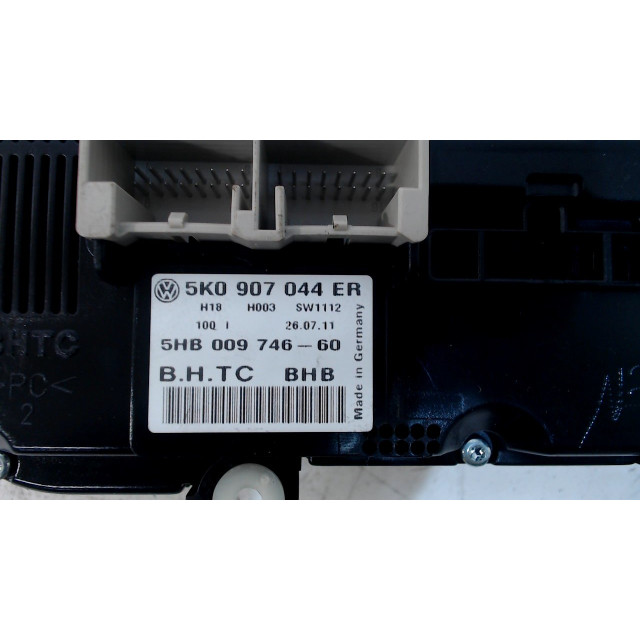 Heater control panel Volkswagen Tiguan (5N1/2) (2010 - 2016) SUV 2.0 TDI 16V Blue Motion (CFFD)