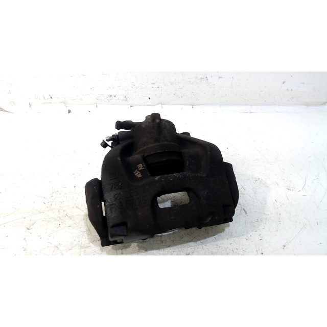 Caliper front right Vauxhall / Opel Vectra C GTS (2003 - 2008) Hatchback 5-drs 2.2 DIG 16V (Z22YH(Euro 4))