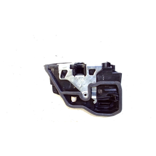 Locking mechanism door electric central locking front right BMW X3 (F25) (2010 - 2014) SUV xDrive20d 16V (N47-D20C)