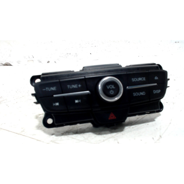 Radio control Ford Focus 3 (2012 - present) Focus III Hatchback 1.0 Ti-VCT EcoBoost 12V 125 (M1DA)