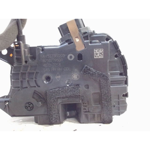 Locking mechanism door rear right Smart Forfour (453) (2014 - present) Hatchback 5-drs 0.9 TCE 12V (M281.910)