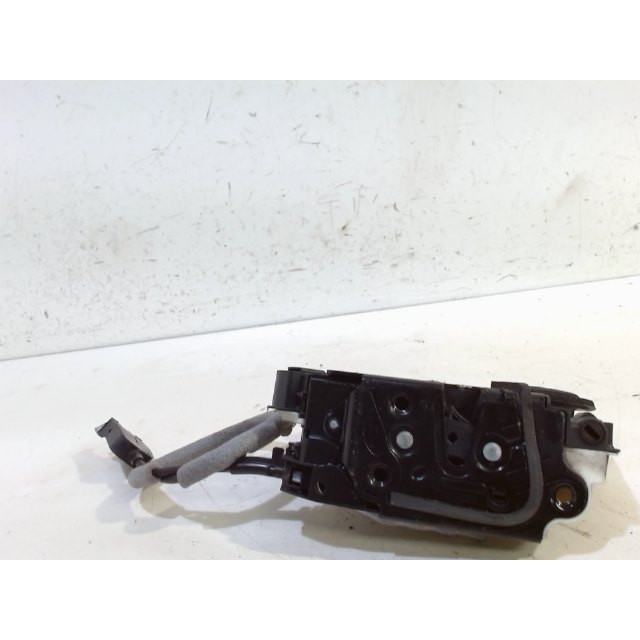 Locking mechanism door electric central locking front right Volkswagen Polo V (6R) (2011 - 2014) Hatchback 1.2 TSI (CBZC(Euro 5))