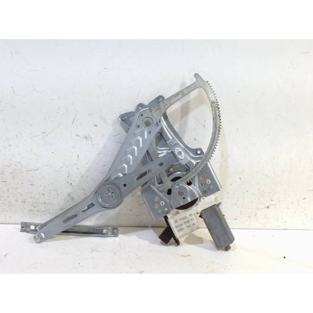 Window mechanism front right Vauxhall / Opel Vectra C GTS (2003 - 2008) Hatchback 5-drs 2.2 DIG 16V (Z22YH(Euro 4))