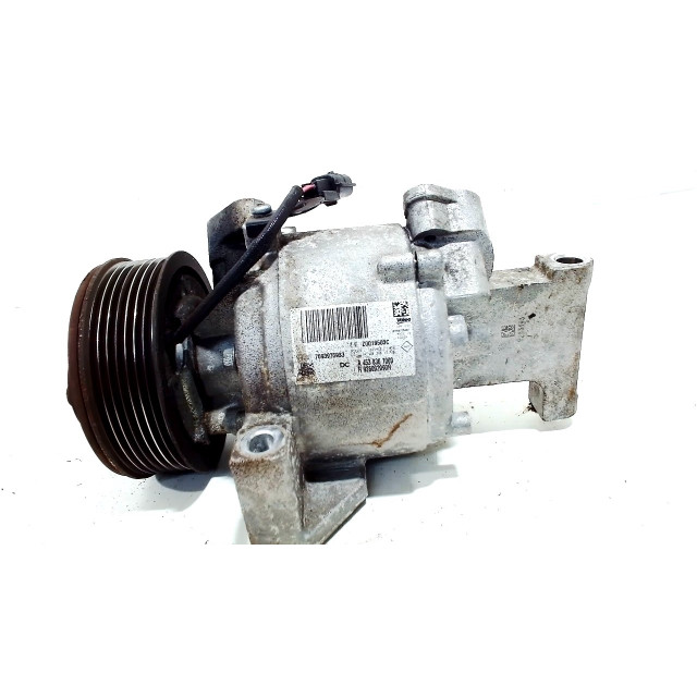 Air conditioning pump Renault Twingo III (AH) (2015 - present) Hatchback 5-drs 1.0 SCe 70 12V (H4D-400(H4D-A4))