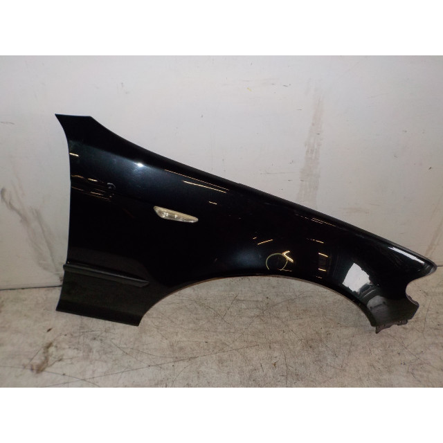 Front wing right BMW 3 serie Touring (E46/3) (2002 - 2005) Combi 316i 16V (N46-B18A)