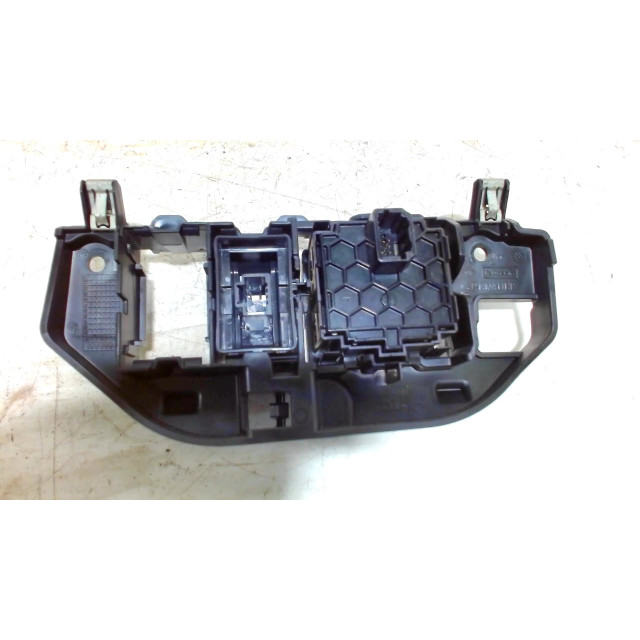 Headlight height adjustment switch Renault Clio IV (5R) (2012 - 2014) Hatchback 1.5 Energy dCi 90 FAP (K9K-B6)