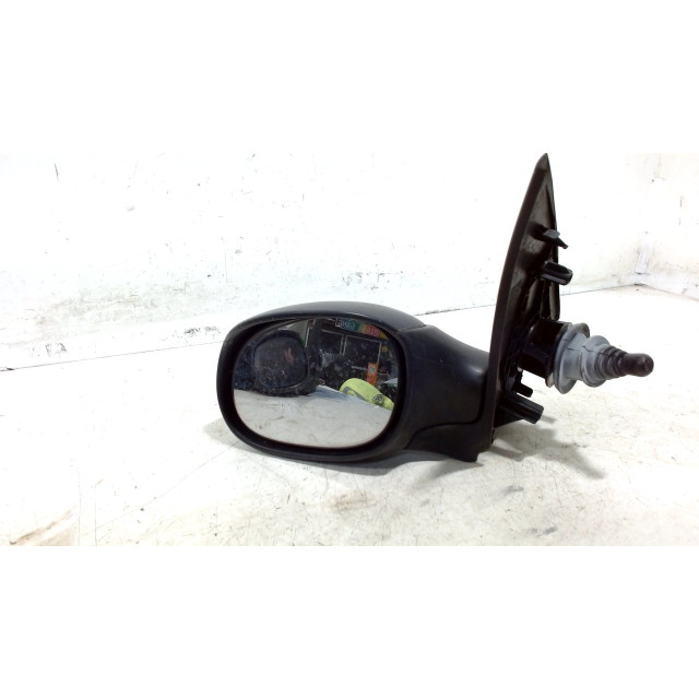 Outside mirror left Peugeot 206+ (2L/M) (2009 - 2013) Hatchback 1.1 XR,XS (TU1A(HFX))