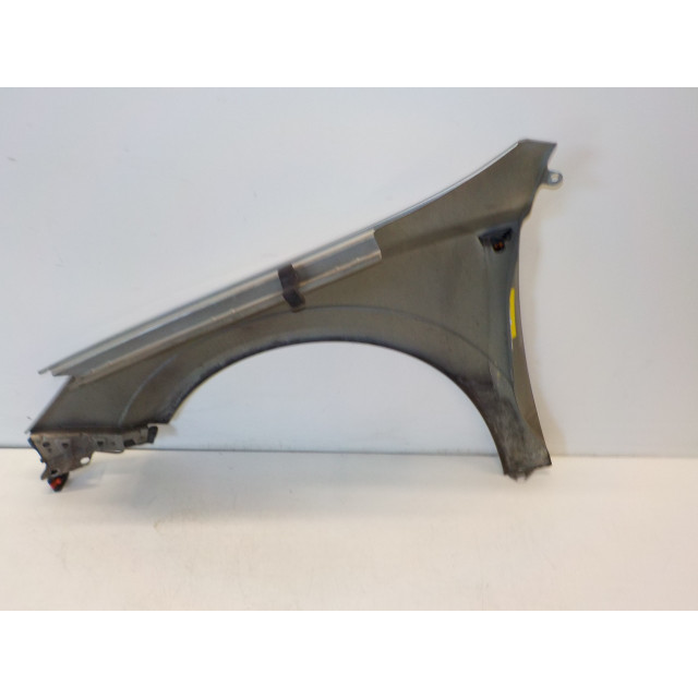 Front wing right Vauxhall / Opel Astra H SW (L35) (2005 - 2010) Combi 1.9 CDTi 120 (Z19DT)