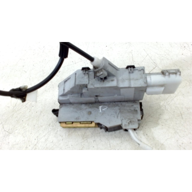 Locking mechanism door electric central locking front right Peugeot 407 SW (6E) (2004 - 2005) Combi 2.2 16V (EW12J4(3FZ))