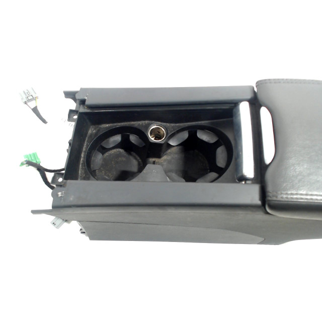 Armrest Volvo V60 I (FW/GW) (2012 - 2015) 2.4 D6 20V Plug-in Hybrid AWD (D82PHEV)