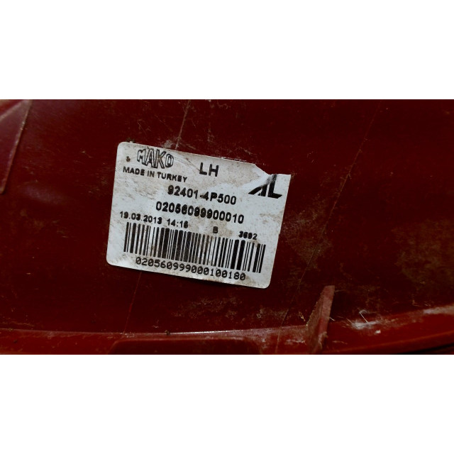 Tail light body left Hyundai i20 (2012 - 2015) Hatchback 1.2i 16V (G4LA)