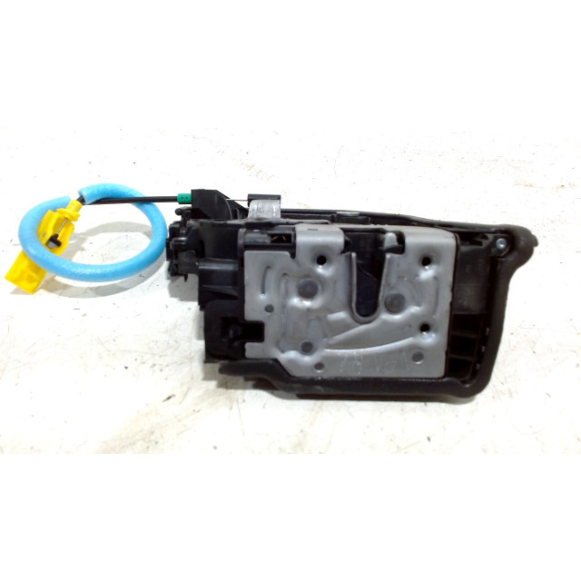 Locking mechanism door electric central locking rear right BMW 2 serie Active Tourer (F45) (2014 - 2018) MPV 214d 1.5 12V (B37-C15A)