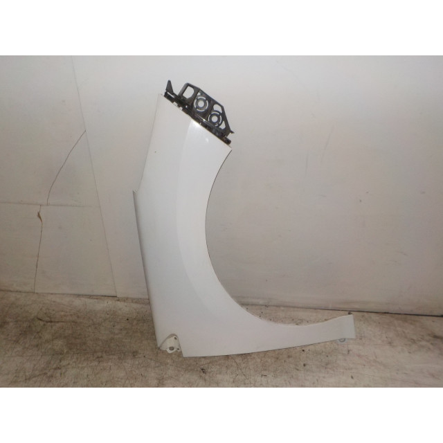 Front wing right Peugeot 308 SW (4E/H) (2008 - 2014) Combi 5-drs 1.6 16V THP 175 (EP6DTS(5FY))