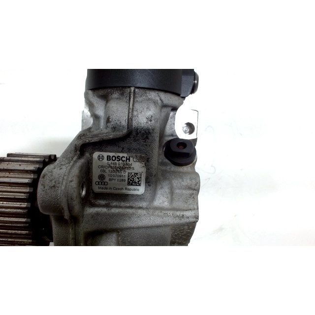 Diesel fuel pump Skoda Superb Combi (3TAC/TAF) (2009 - 2015) Combi 2.0 TDI 16V (CFFB)