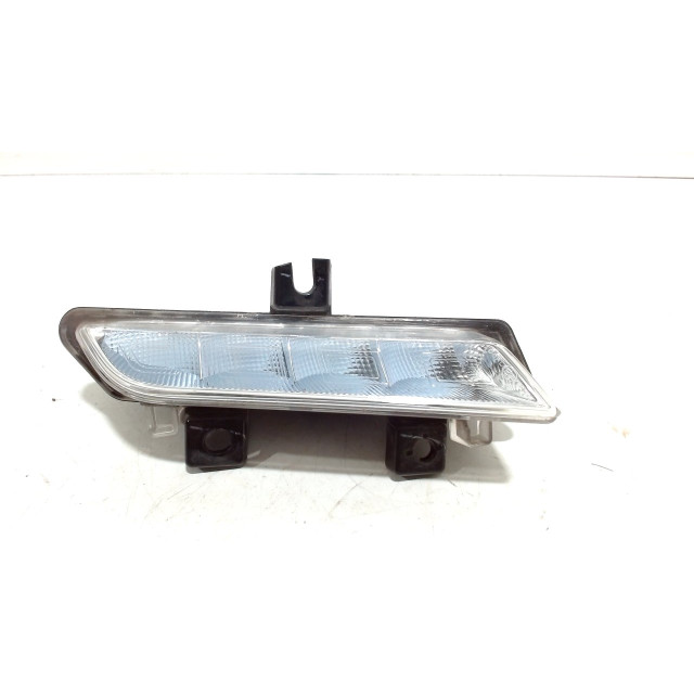 Daytime running headlights front left Renault Captur (2R) (2013 - present) SUV 0.9 Energy TCE 12V (H4B-400(H4B-A4))