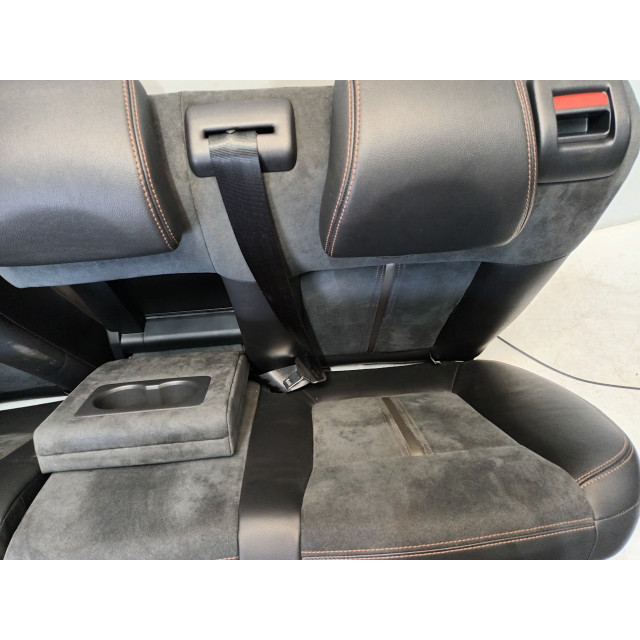 Interior Peugeot 3008 I (0U/HU) (2014 - 2016) MPV 1.6 BlueHDi 120 (DV6FC(BHZ))