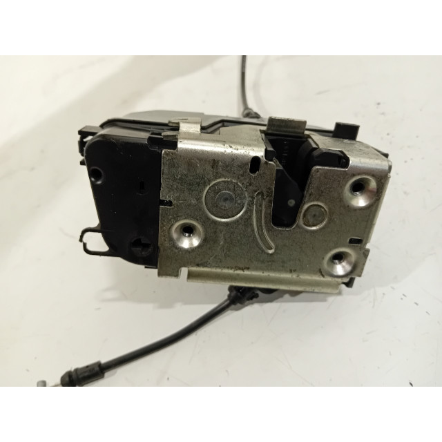 Locking mechanism door electric central locking rear left Renault Espace (JK) (2011 - 2015) MPV 2.0 dCi 16V 175 FAP (M9R-859)