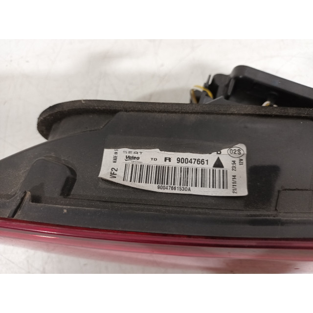 Tail light boot lid right Seat Leon ST (5FF) (2013 - 2020) Combi 5-drs 1.6 TDI 16V (CRKB)