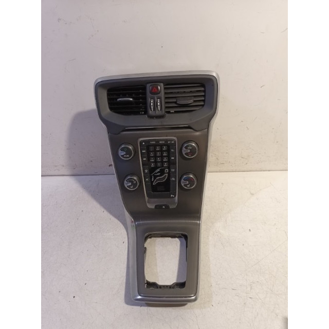 Centre console Volvo V40 Cross Country (MZ) (2012 - 2016) 1.6 D2 (D4162T)