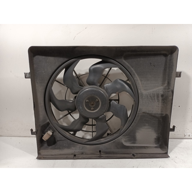 Cooling fan motor Kia Cee'd Sporty Wagon (EDF) (2007 - 2012) Combi 1.4 16V (G4FA)