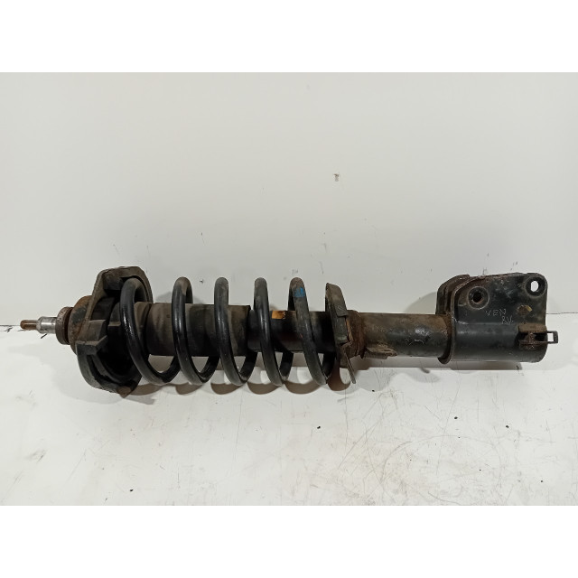 Strut front right Renault Trafic New (JL) (2006 - 2015) Bus 2.0 dCi 16V 115 (M9R-630(M9R-A6))